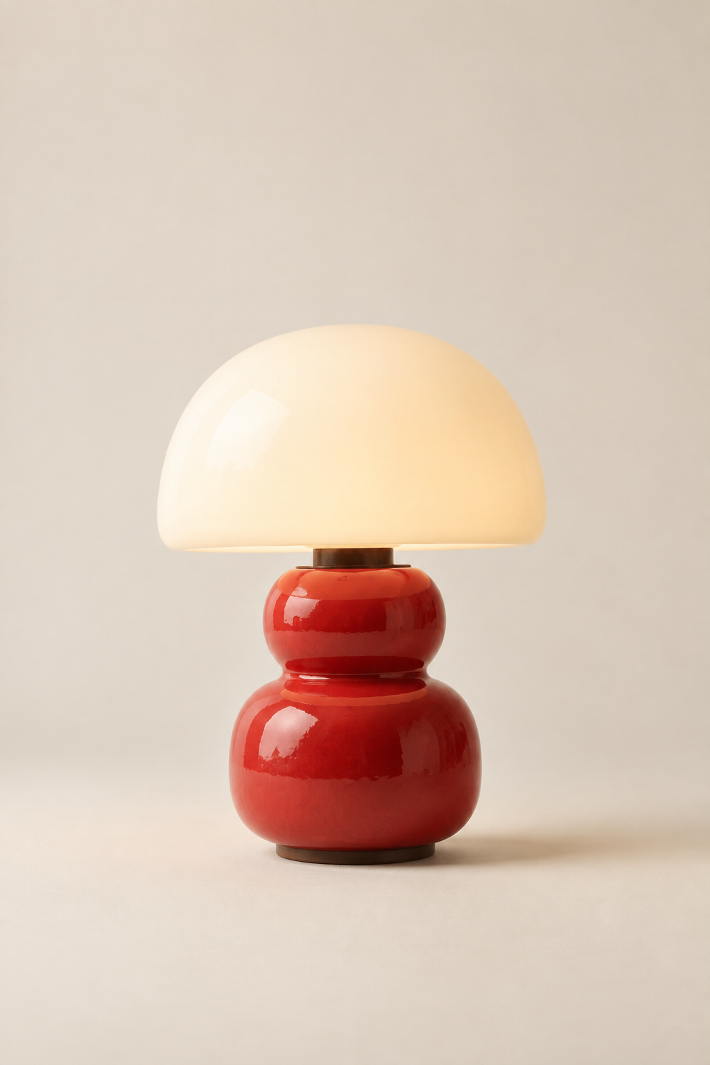MIOKI Lumo 01 red table lamp